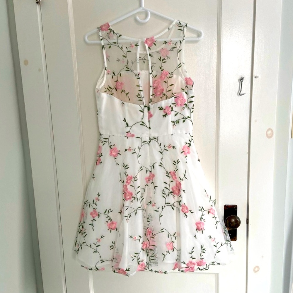 Spring/Summer Party Dress - Picture 2 of 6